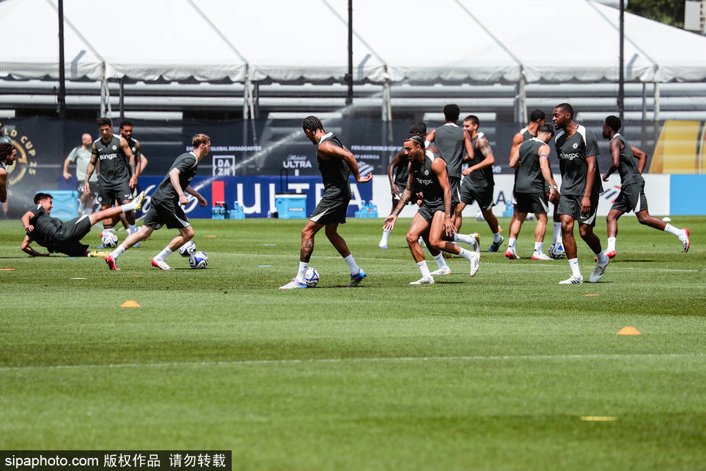 九游登录入口-大坂直美重要时刻刷新纪录，日本队带队取胜！引发球迷热议(日本网球小将大阪直美)