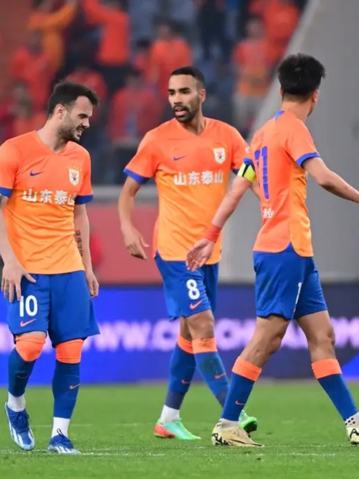 九游娱乐APP-赛后英超焦点战；上海申花内部沟通；引发热议；赛程密集仍需轮换的简单介绍